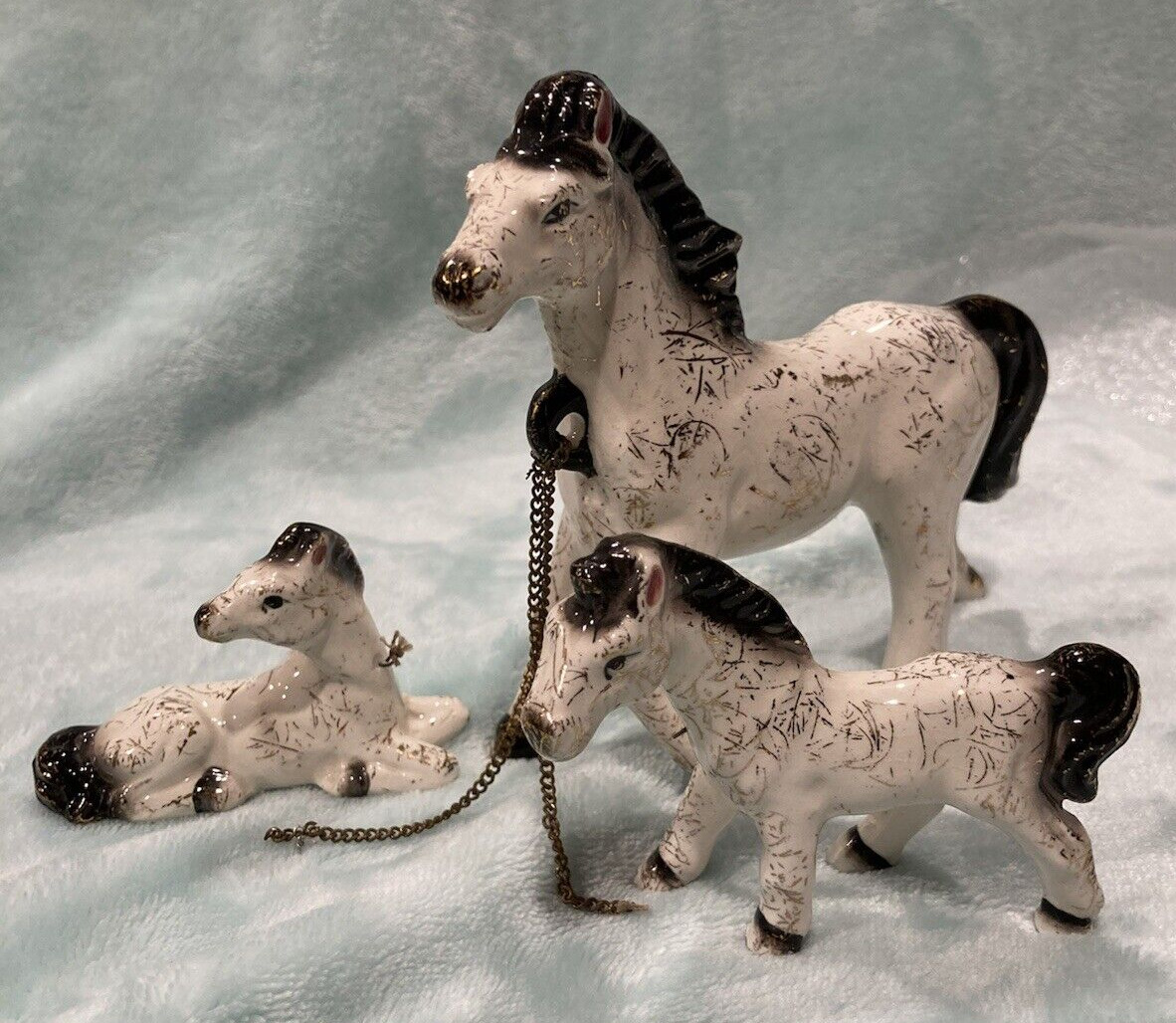 Vintage Three Horses on Chain 4.5\