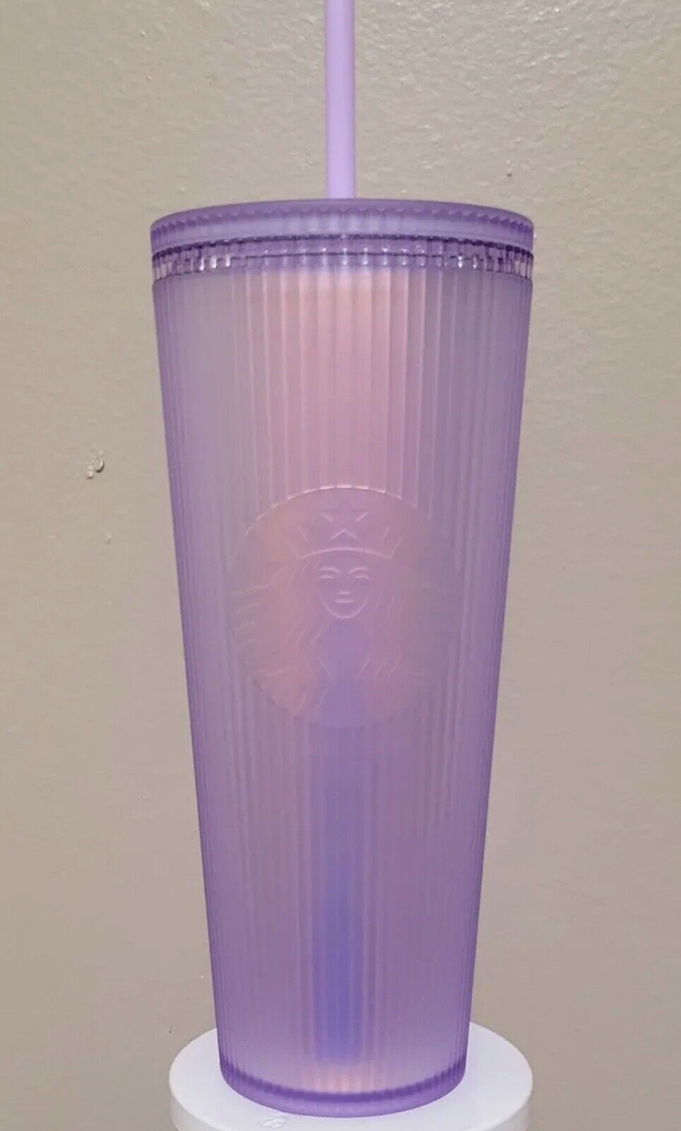 Starbucks Fall 2023 Lilac Iridescent Pleated Soft Touch Venti Tumbler NEW