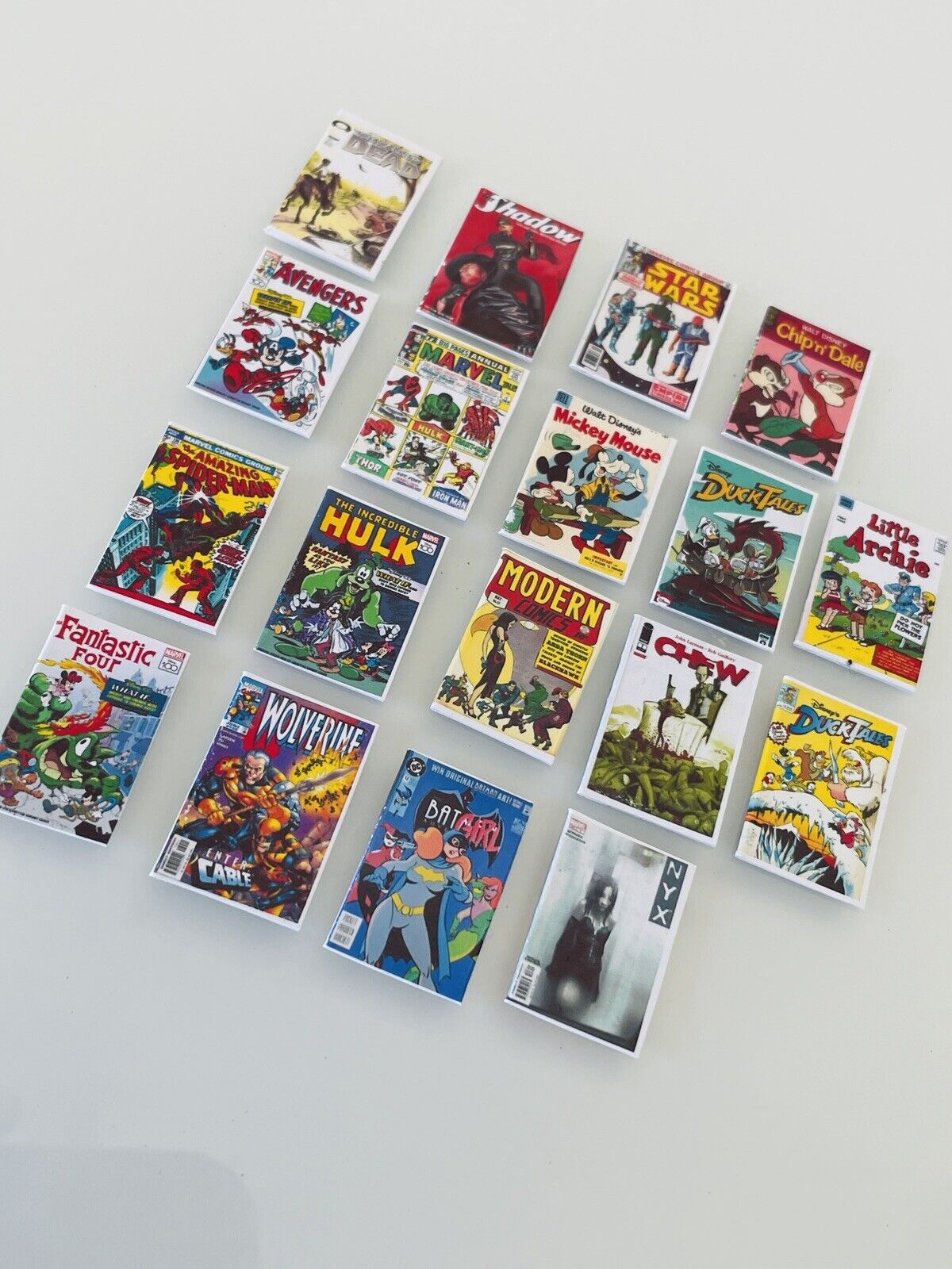 Random Miniature Comic Books Doll House Size, Marvel DC, Comics Set of 18