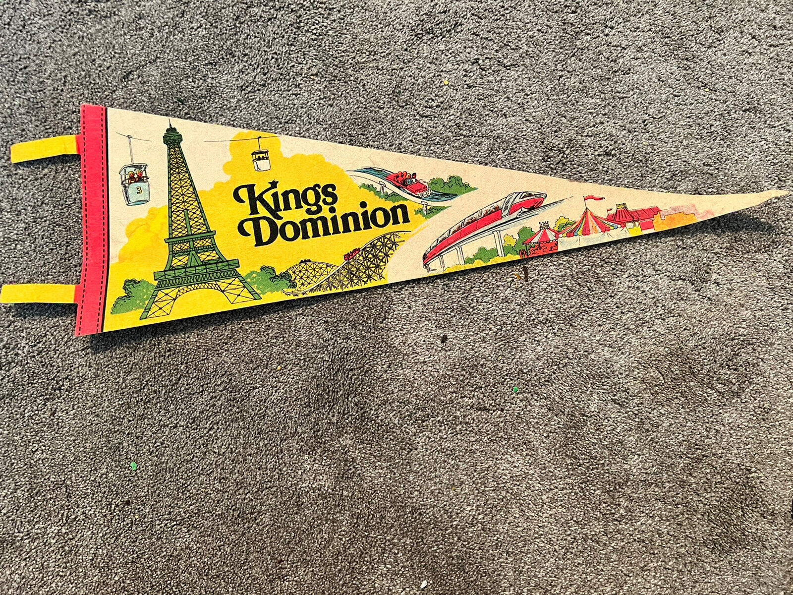 Vintage King's Dominion Pennant Flag