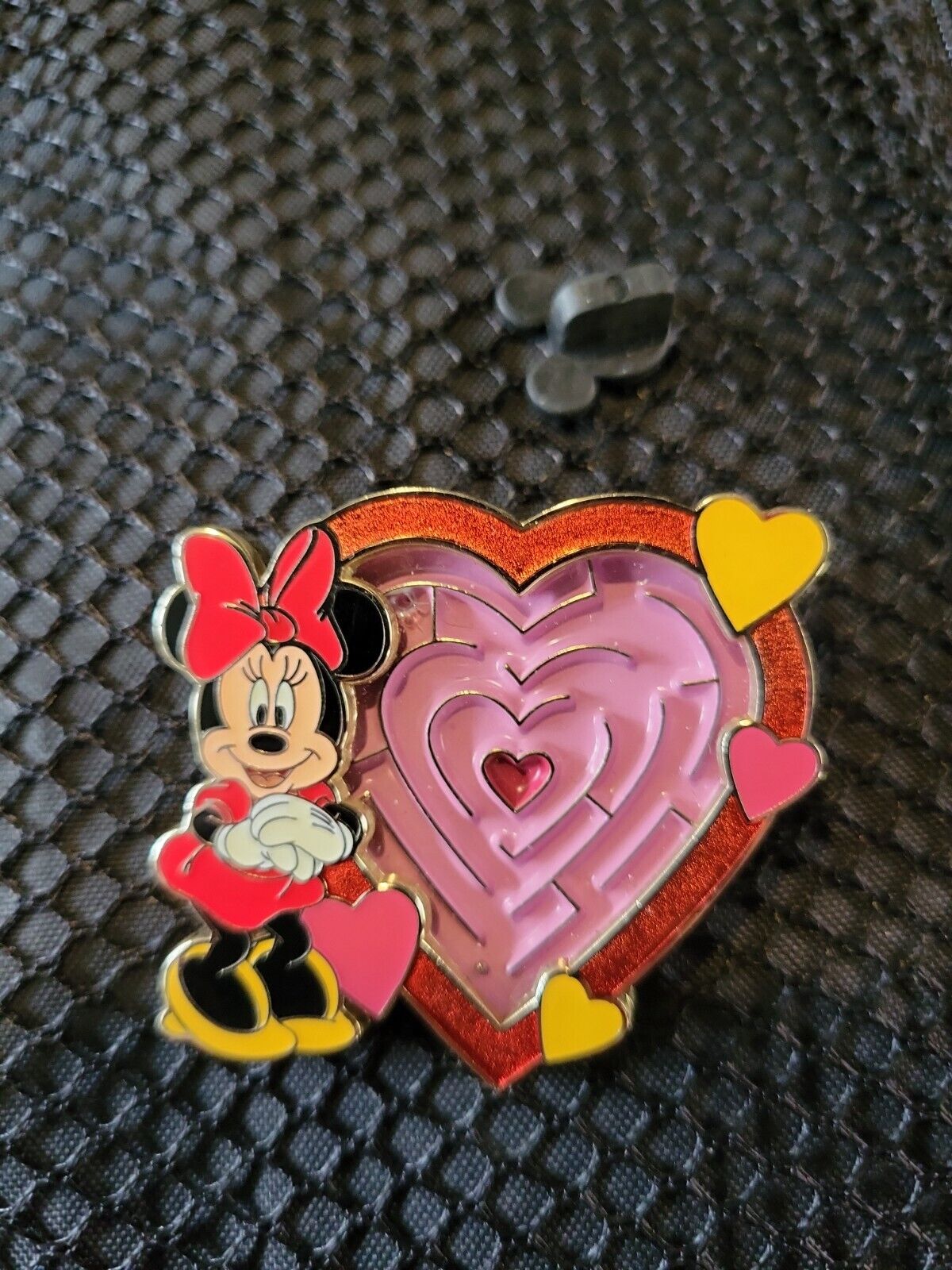 Disney HKDL Maze Game Pin Series - Minnie Mouse Heart Pin LE 426 / 500