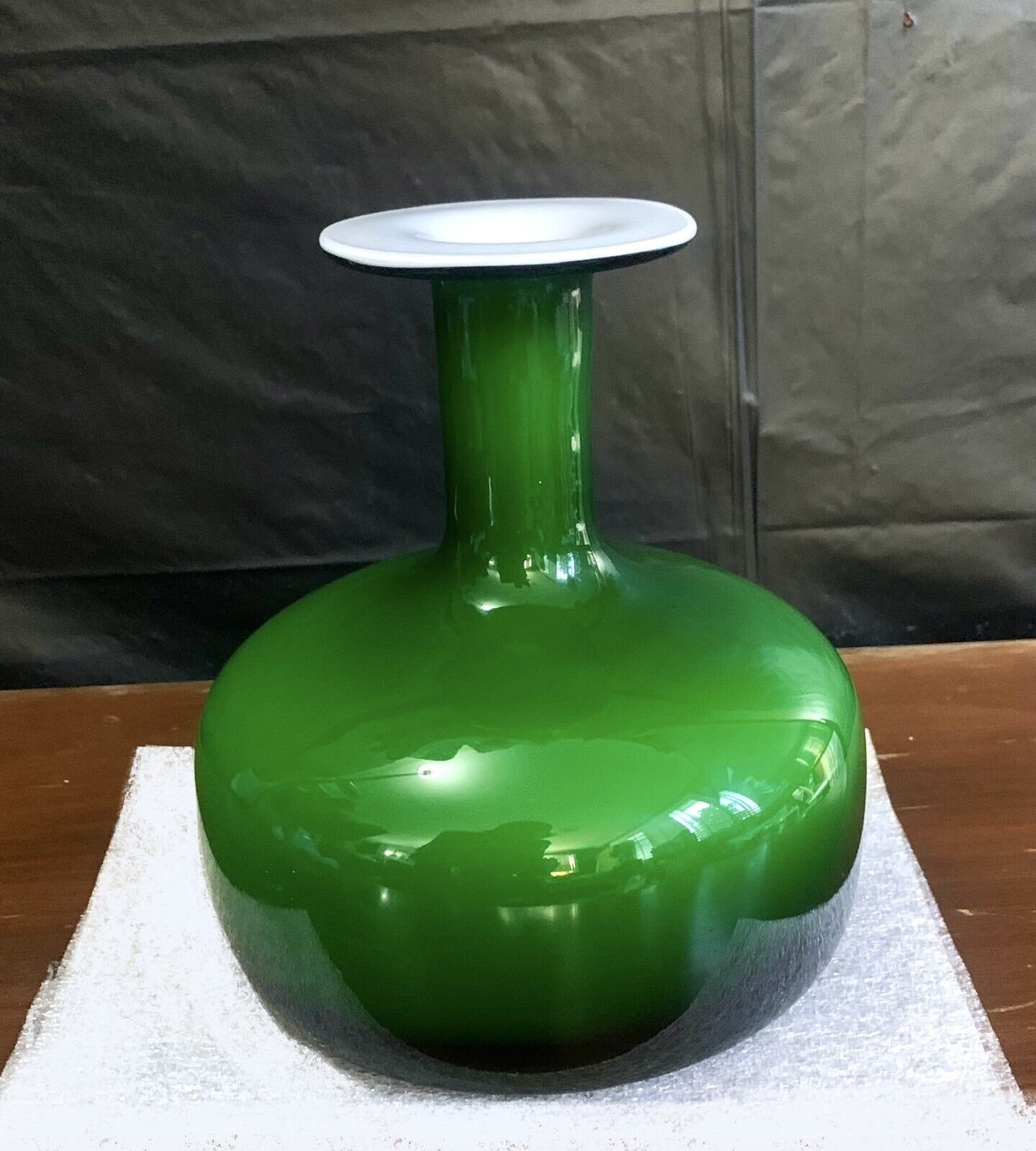 Vintage Holmegaard Denmark Otto Brauer Short Gulvvase Green Cased Glass Squat