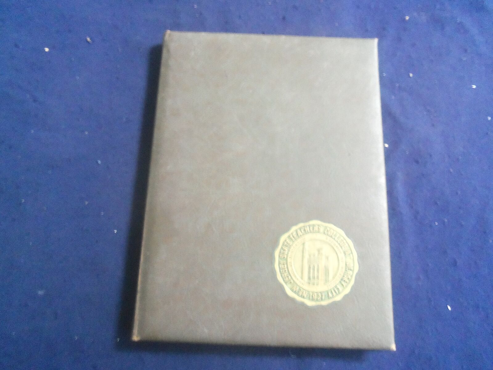 1946 NEW JERSEY STATE TEACHERS COLLEGE AT JERSEY CITY YEARBOOK - YB 2857