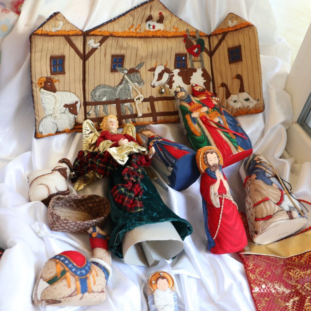 Vintage Christmas Nativity Scene Complete Set Cloth Doll Plush Cradle Hymn Jesus