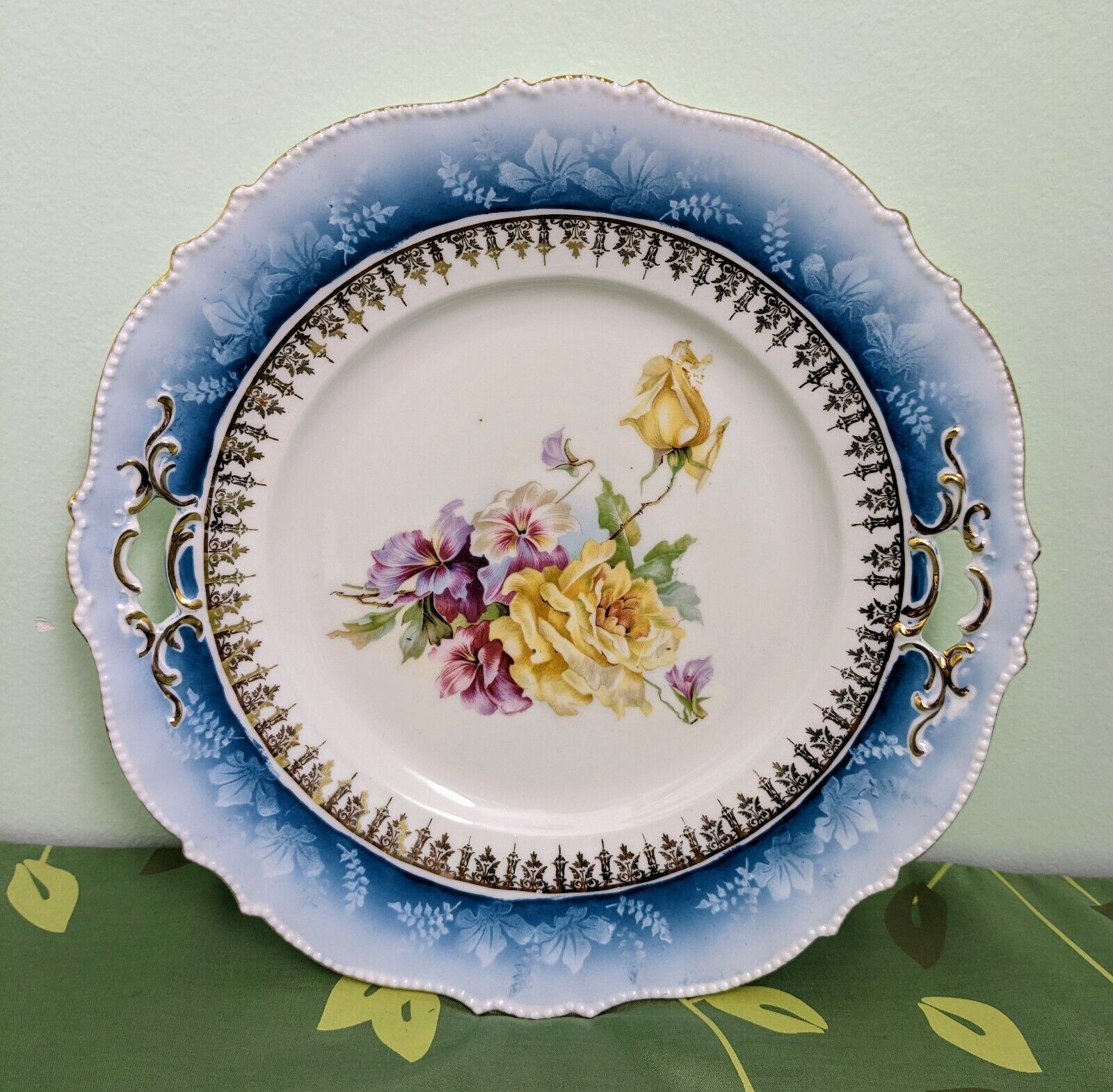 Antique ROYAL COBERG (?) Hand Painted Porcelain Plate: Floral, Ø10.5\
