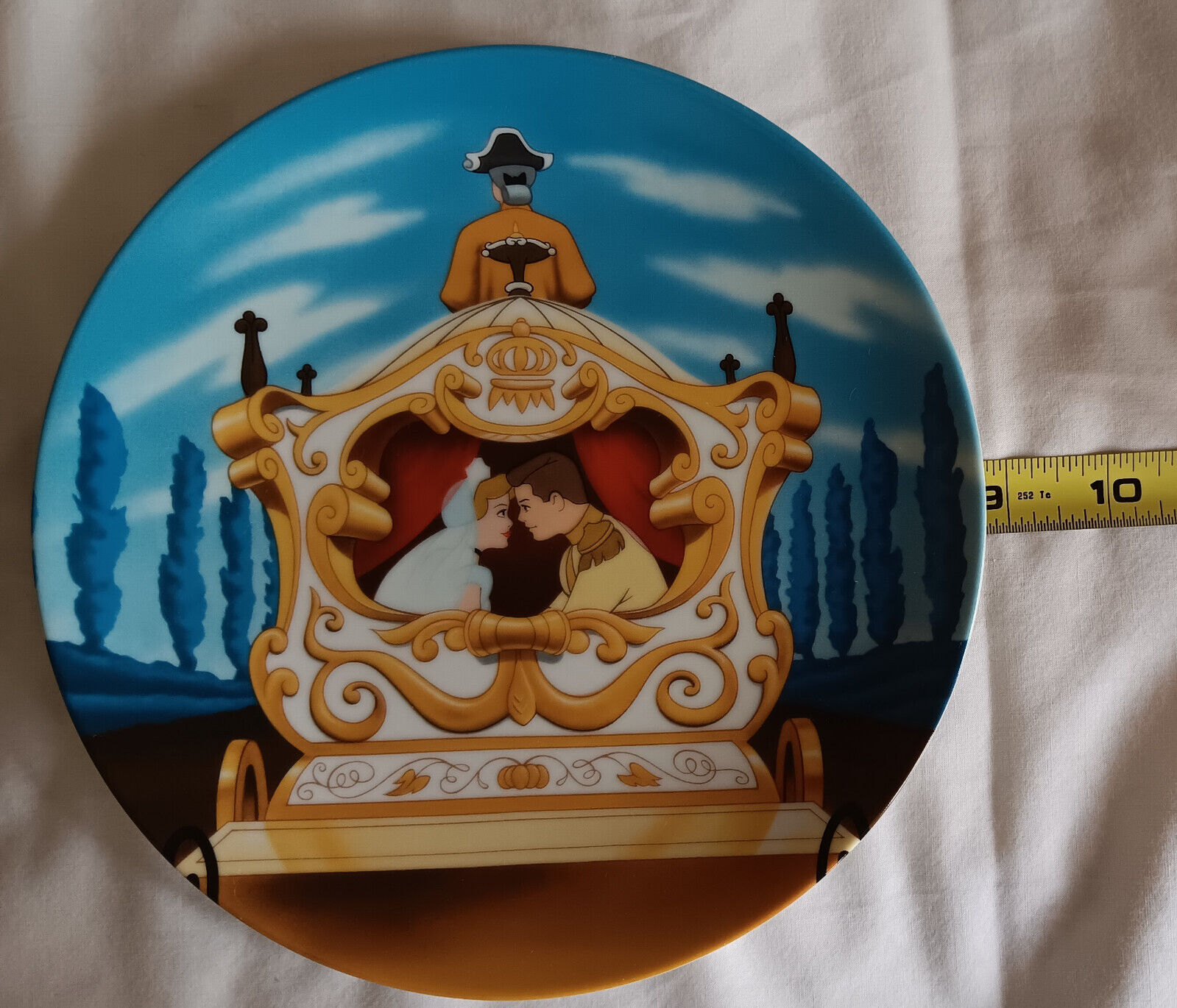 Disney Cinderella and Prince \'Happily Ever After\' Knowles Collector Plate 1990
