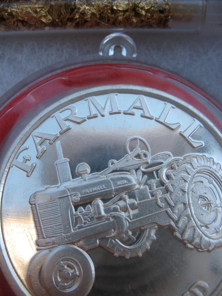 1-OZ  RARE FARMALL TRACTOR 1941 MODEL MD ENGRAVABLE .999 PURE SILVER COIN + GOLD