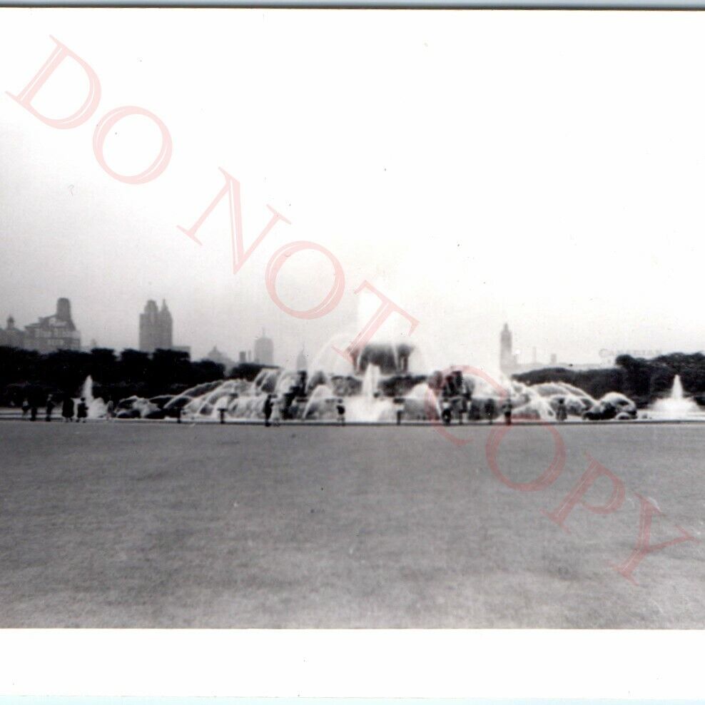 c1940s Chicago, IL Grant Park Real Photo Buckingham Fountain Blue Ribbon Sign C9