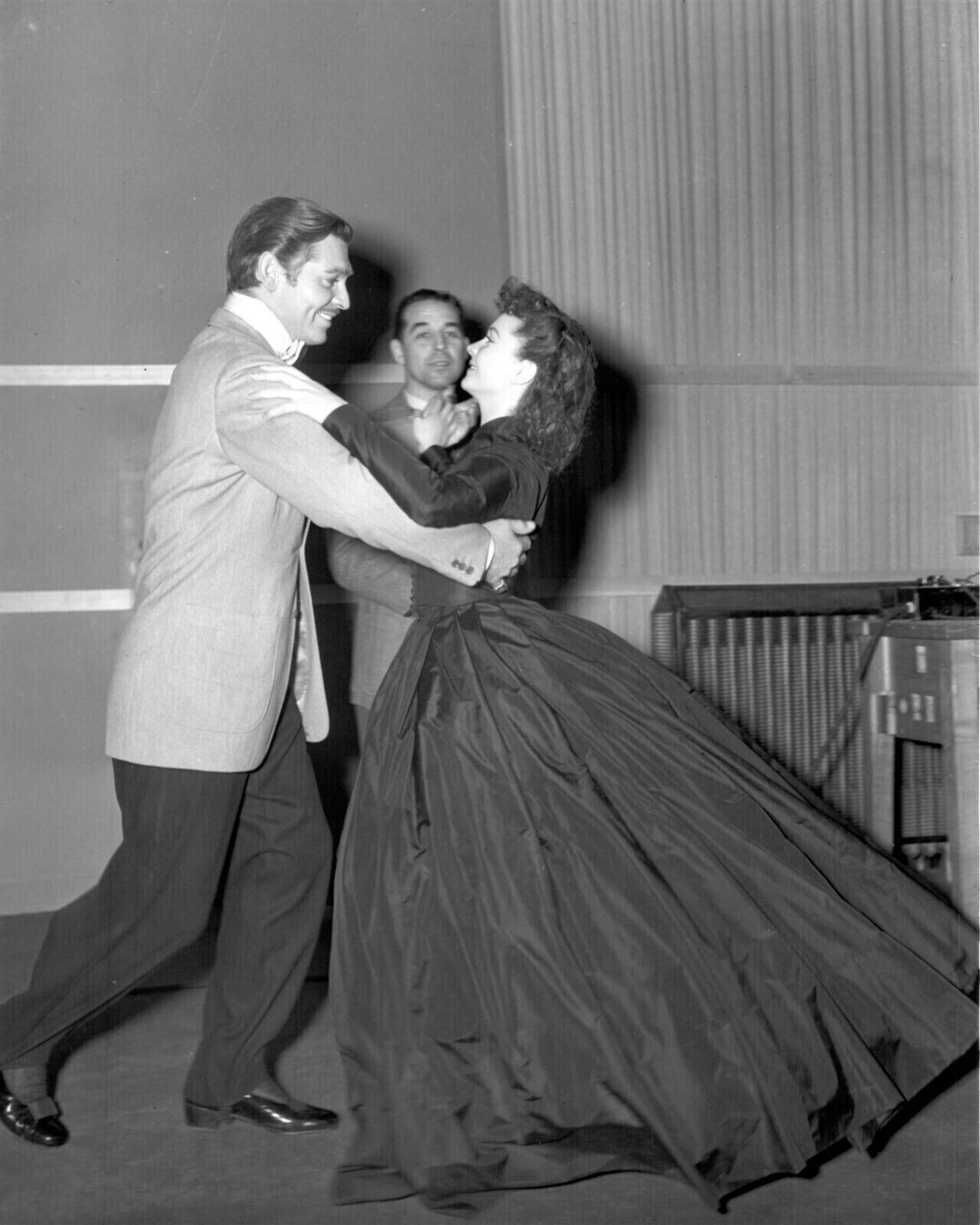 Gone With The Wind Clark Gable & Vivien Leigh rehearse for dance 5x7 inch photo