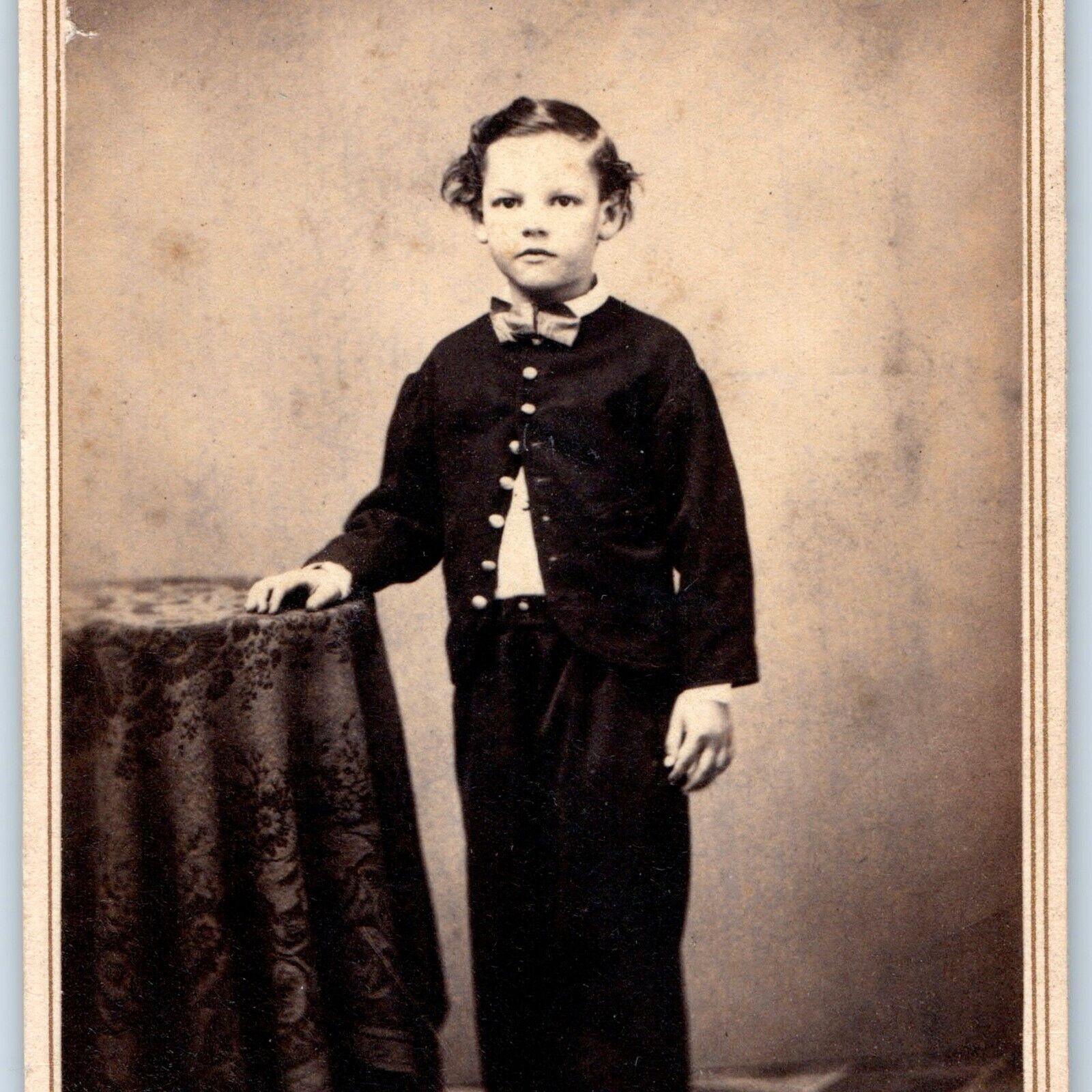 c1860s Handsome Young Boy Black Suit CdV Photo Card Child Gold Border H21