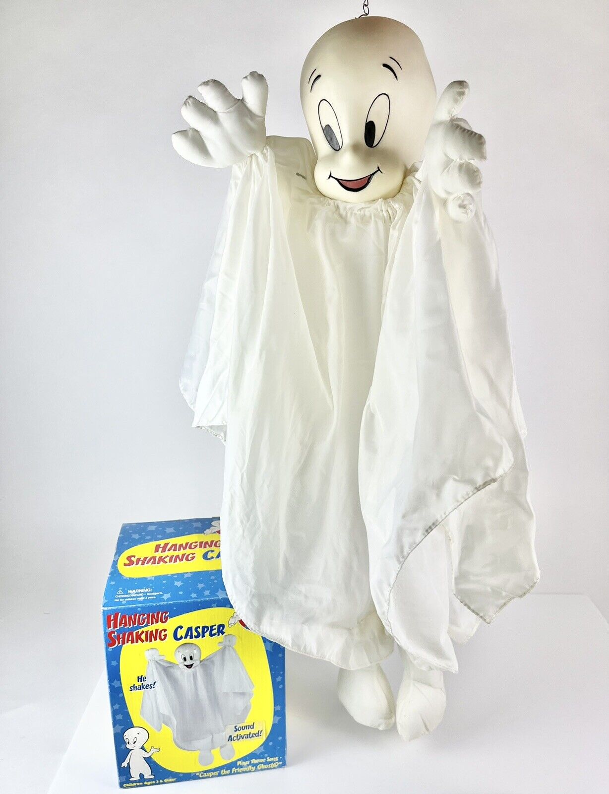 Gemmy 1998 Casper The Friendly Ghost Shaking/Singing Halloween Decoration w/Box