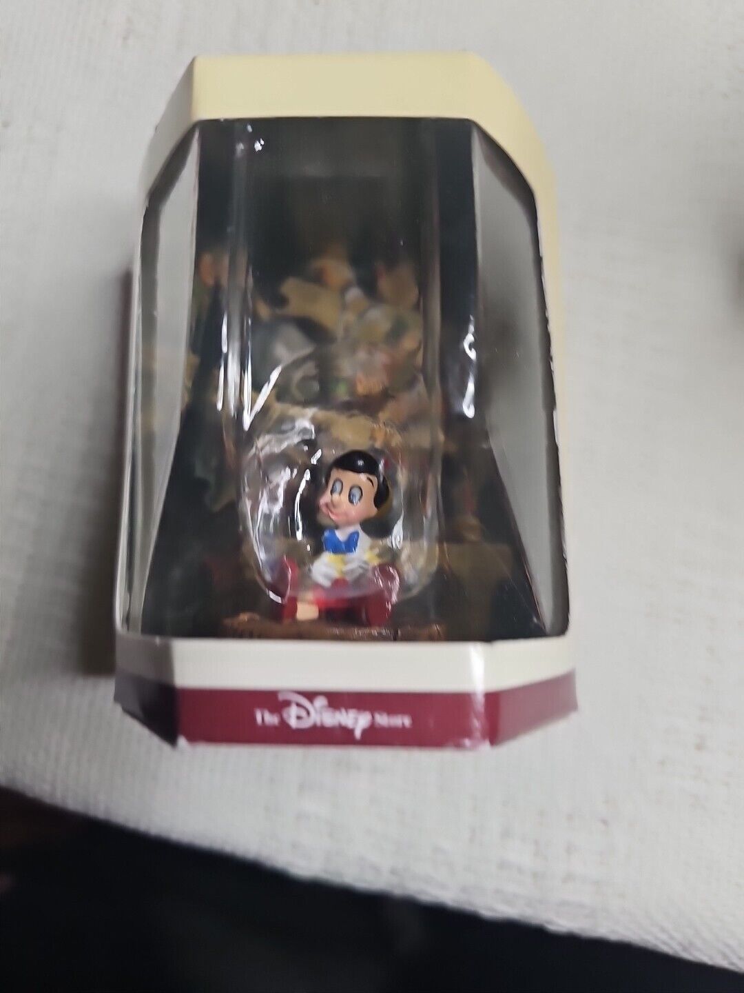 NIB VTG 90s Disney Tiny Kingdom Pinocchio 1940 PINOCCHIO Mini Figure Figurine