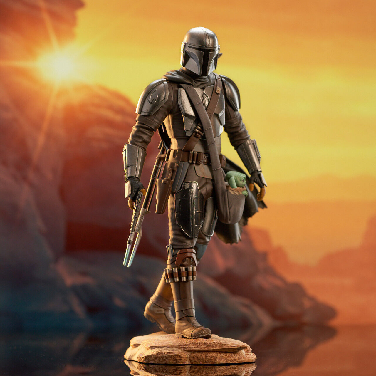 Star Wars Mandalorian with Child Premier Collection Statue — Limited Edition