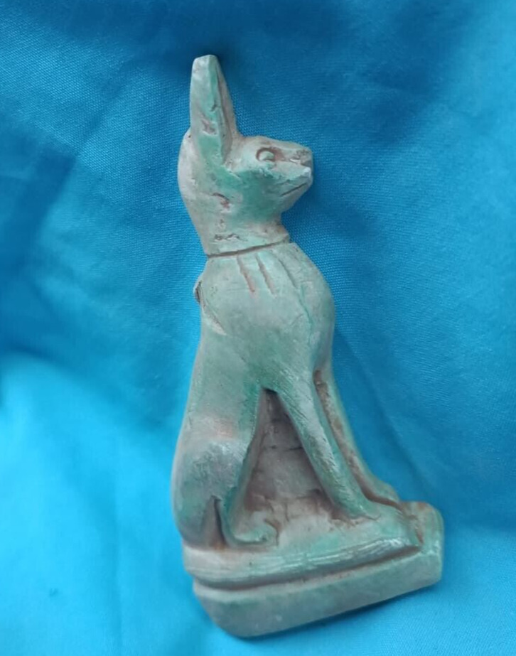 Rare ancient Egyptian antiquities Bastet Statue 11 cm High Pharaonic Antiques BC