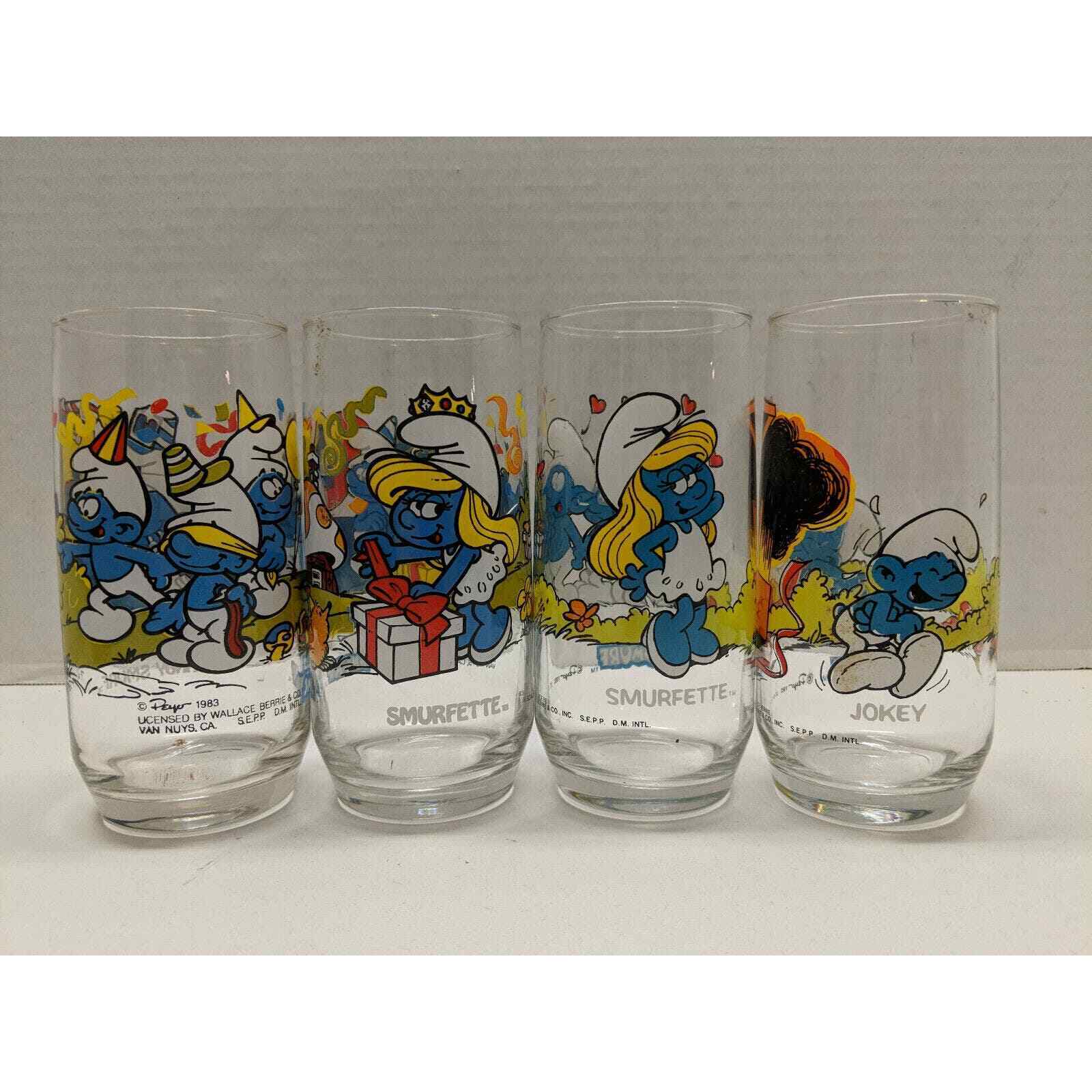 Lot of 4 Vintage Hardee's Peyo Smurf Glasses 1982/1983 Wallace Berry
