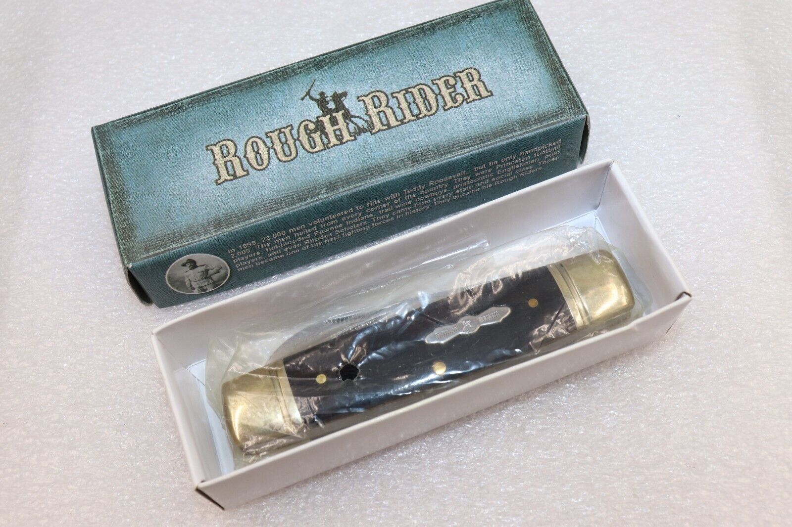 Rough Rider RR1044 BOXCAR Whittler Pocket Knife NOS Discontinued