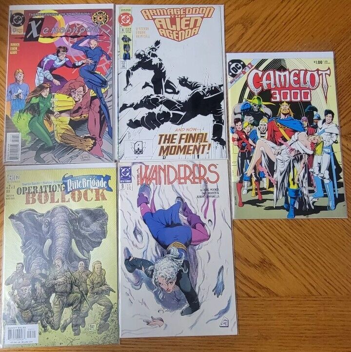 Vintage Lot Of 5 DC Comics, Carded And Sleeved