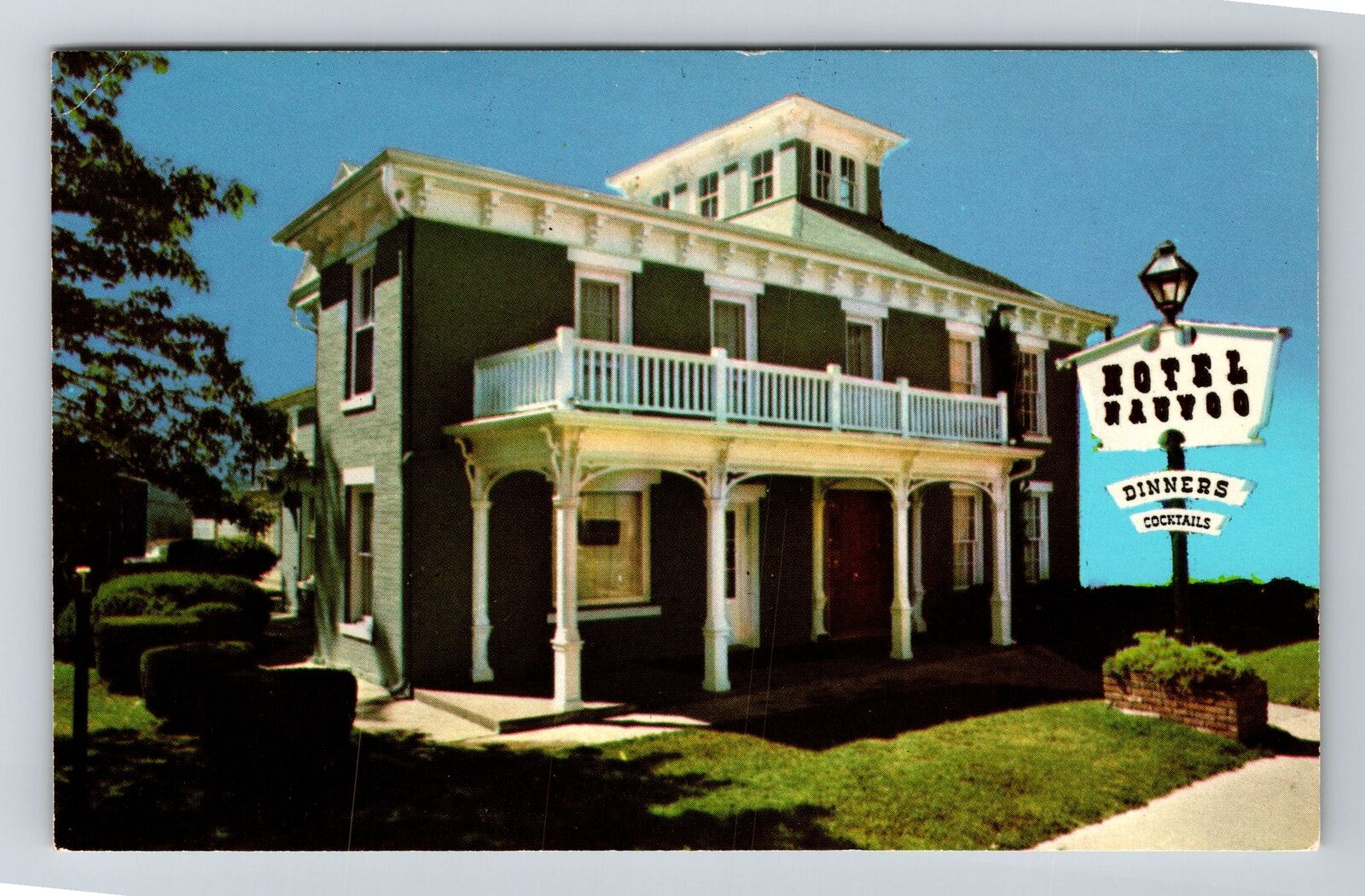 Nauvoo IL-Illinois, Panoramic Hotel Nauvoo, Antique Vintage Souvenir Postcard