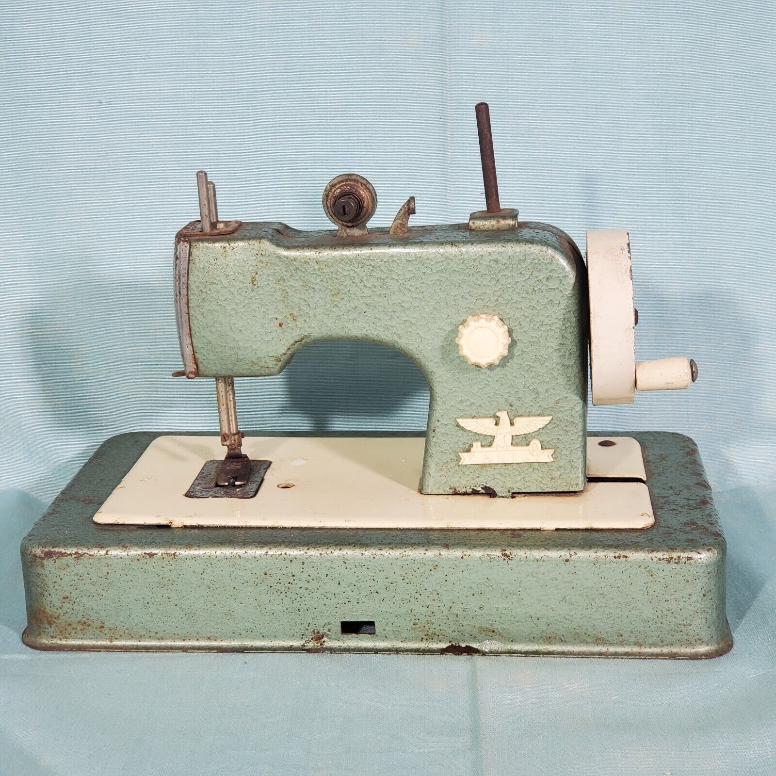 Vintage 1930s 1940s Casige Child’s Sewing Machine West Germany Children's Green