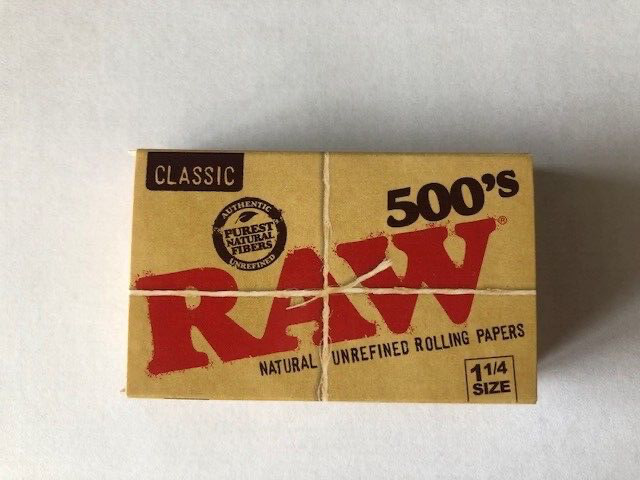 RAW 500's 1 1/4 Size Natural Cigarette Rolling Papers - 500 LEAVES IN PACK