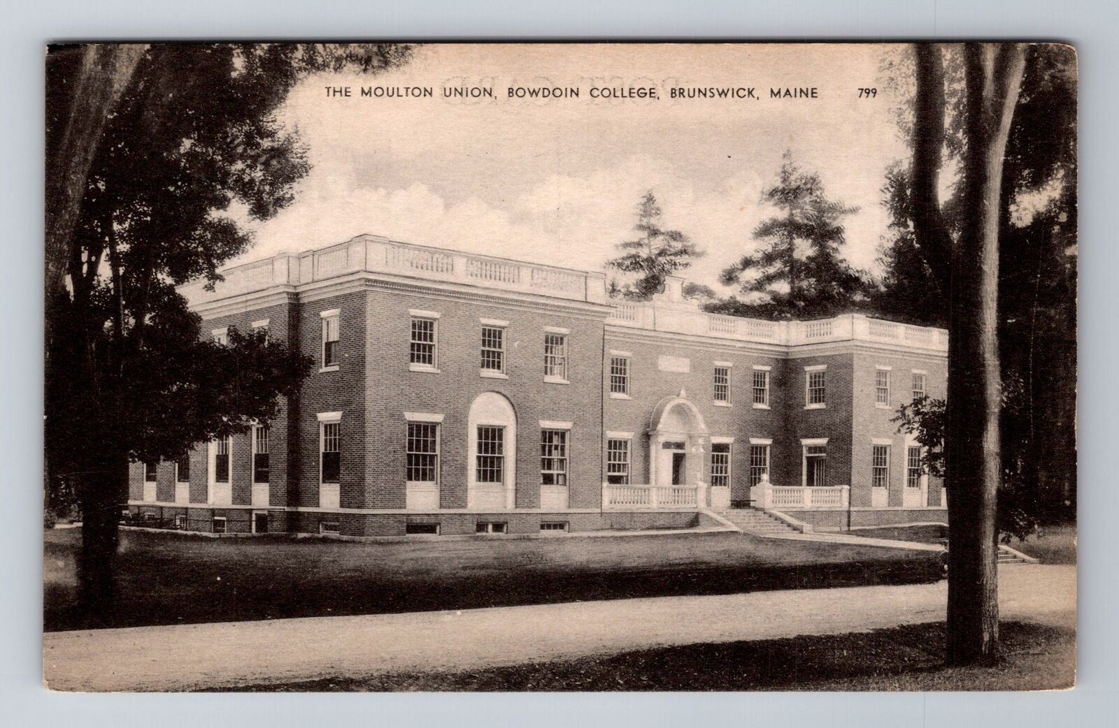 Brunswick ME-Maine, Moulton Union, Bowddin College, Antique, Vintage Postcard