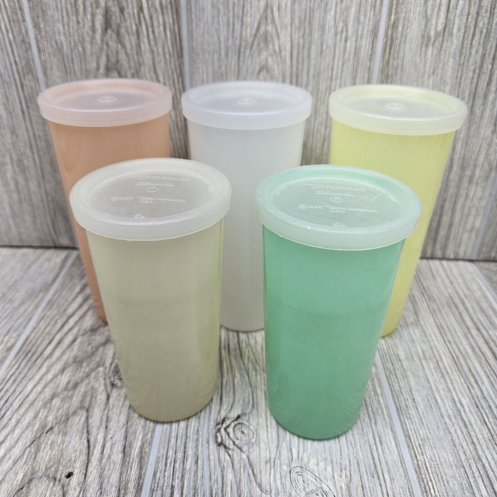Vintage Tupperware Cups Lot Of 5 Pastel 115 296 296 Large And Small With Lids