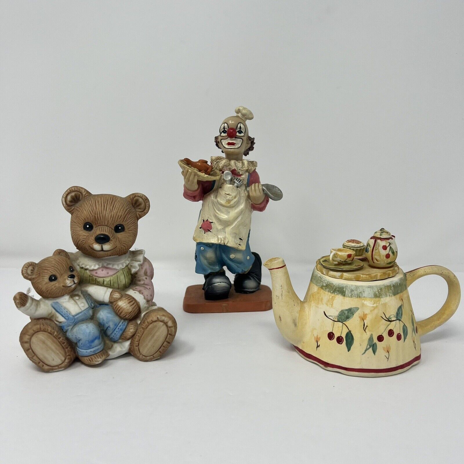 Vintage Ceramic Clown Thanksgiving Homco Mama w/ Baby Bear &Teapot w/Tea set lid