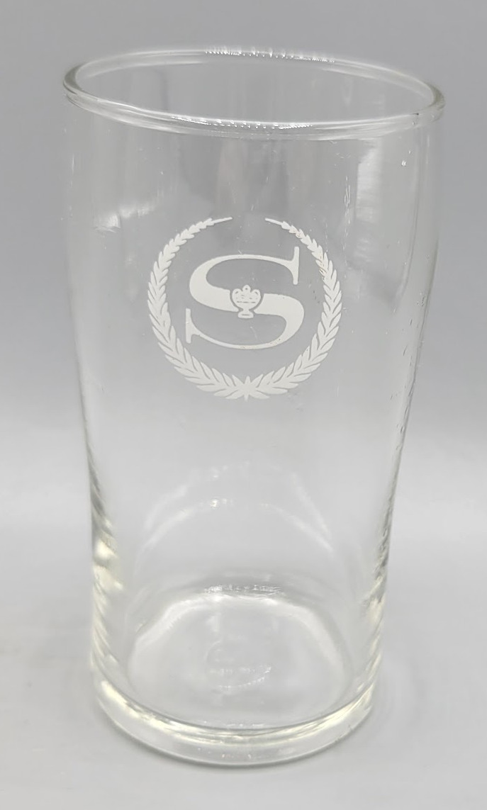 Vintage Sheraton Hotel And Resort Drinking Glass Cup S with Laurel Wreath Logo