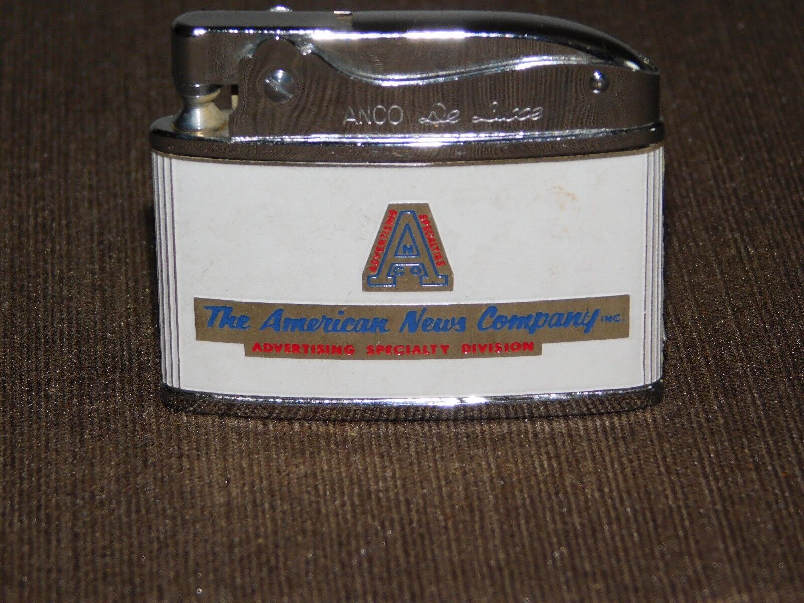 VINTAGE CIGARETTE LIGHTER ANCO DELUXE THE AMERICAN NEWS COMPANY NEW YORK 