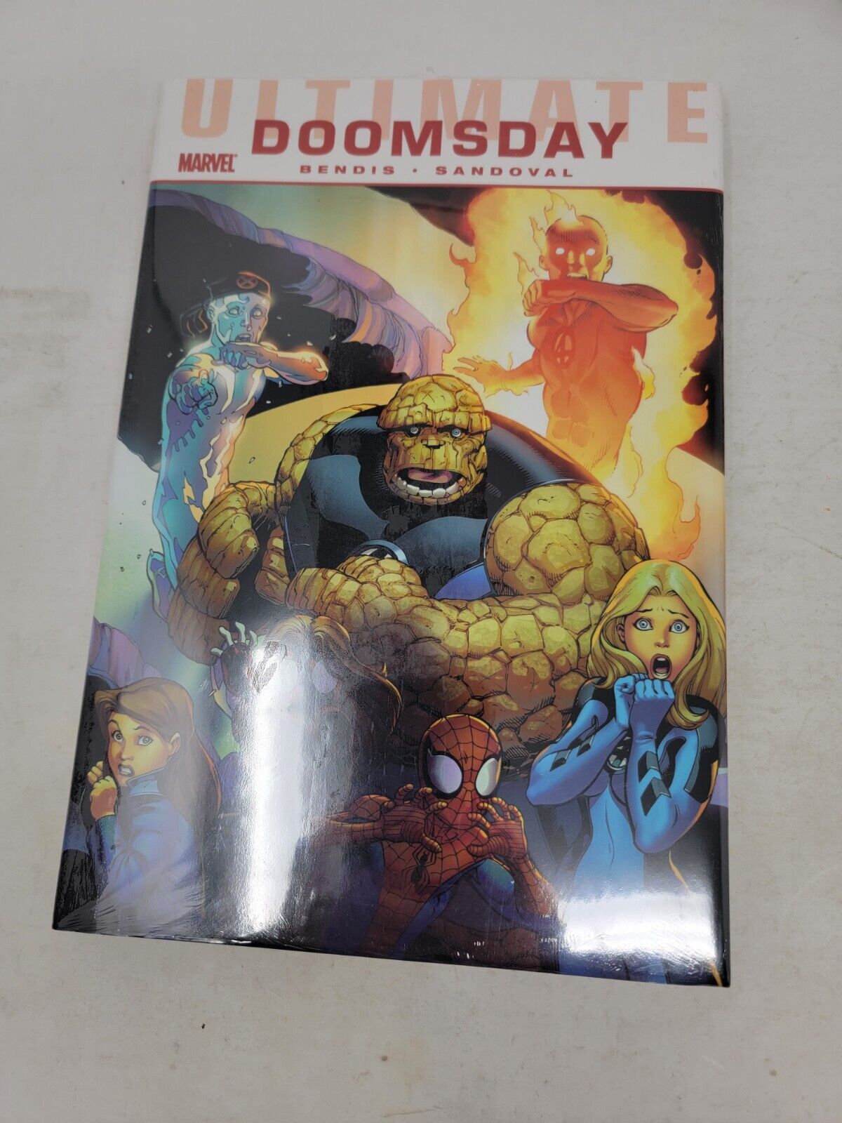 ULTIMATE COMICS : DOOMSDAY BY BENDIS ~~ MARVEL HARDCOVER *2011*