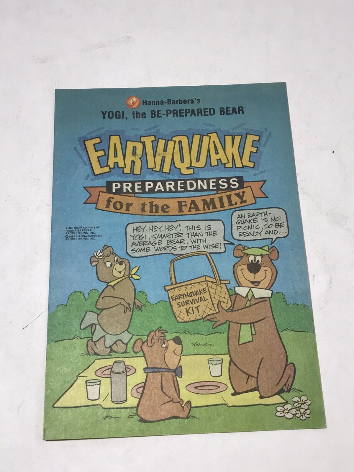 Vintage Yogi Bear Earthquake Preparedness Family Comic Hanna-Barbera LA 1984 
