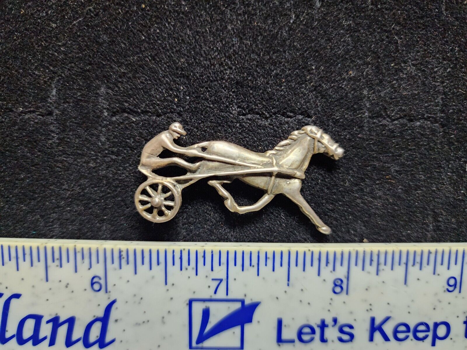 Vintage Harness Horse Racing Sulky Jockey Pin Back Brooch Plated 