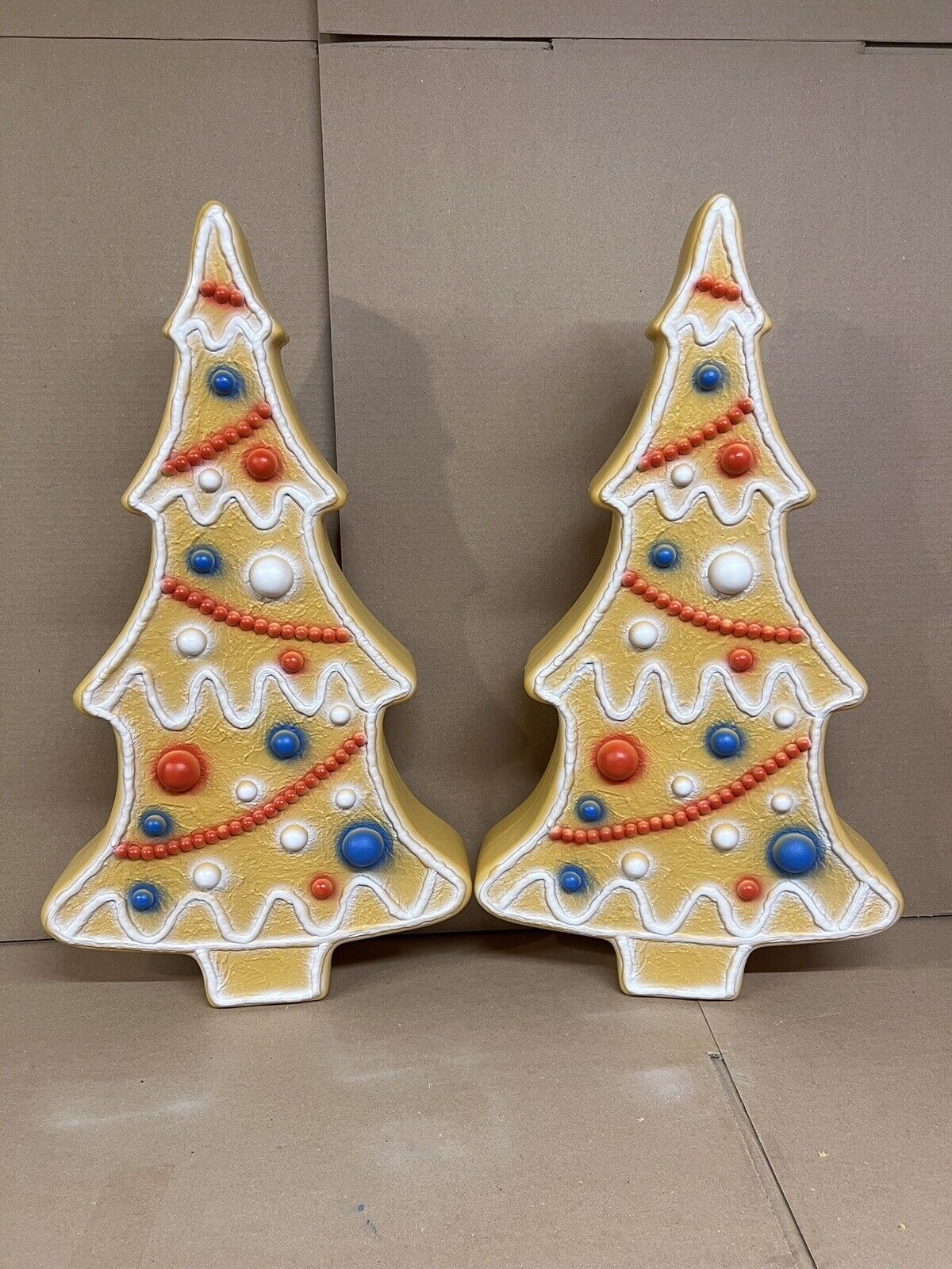 Blow Mold Gingerbread Trees Patriotic Colors Red White Blue July 4 Union