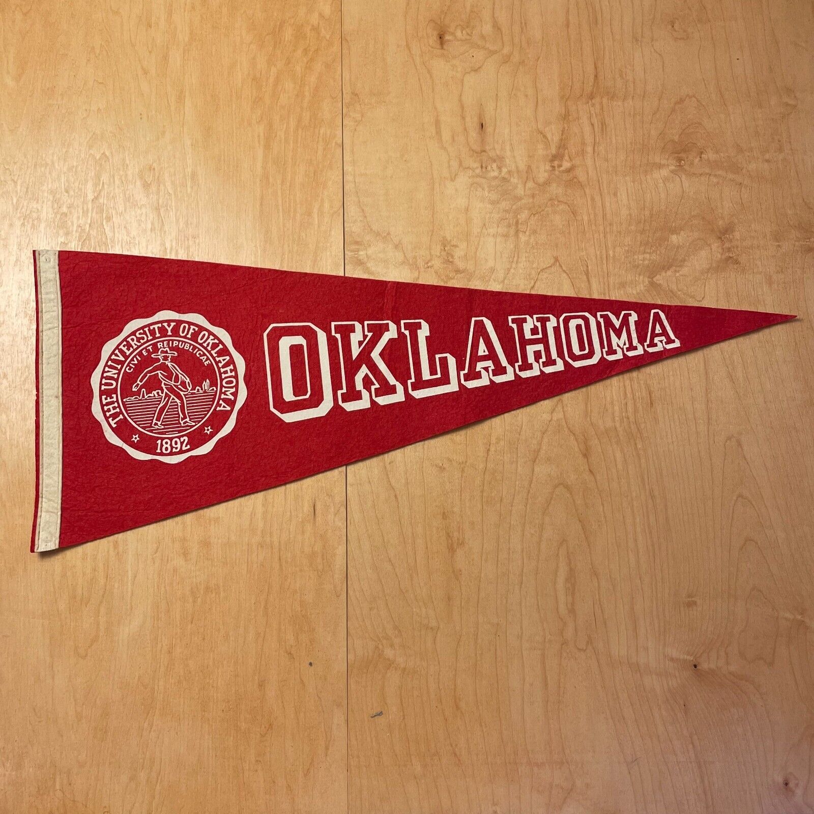 Vintage 1950s University of Oklahoma 12x28 Felt Pennant Flag