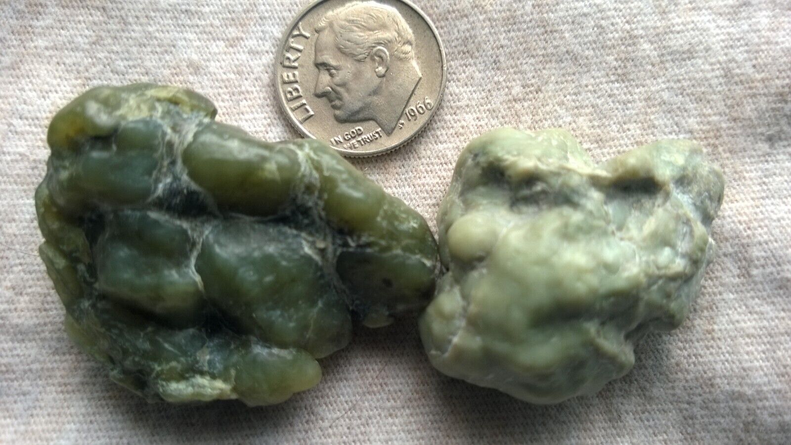botryoidal jade rough