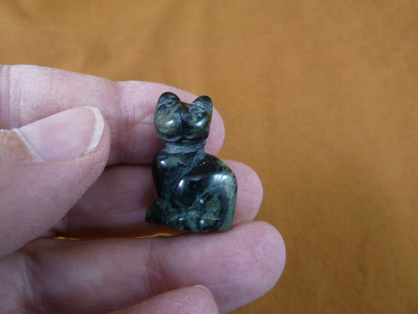 (Y-CAT-SI-526) Green black jasper Sit KITTY CAT in gemstone STONE figurine cats