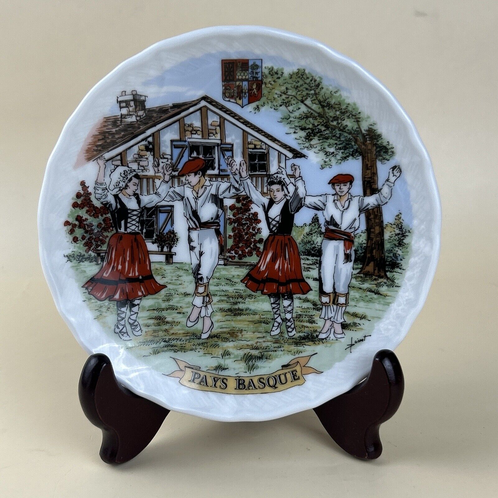 1999 Pays Basque A. Lhonneur Porcelain Plate 5.75\'\' Basque Country Dancing Scene