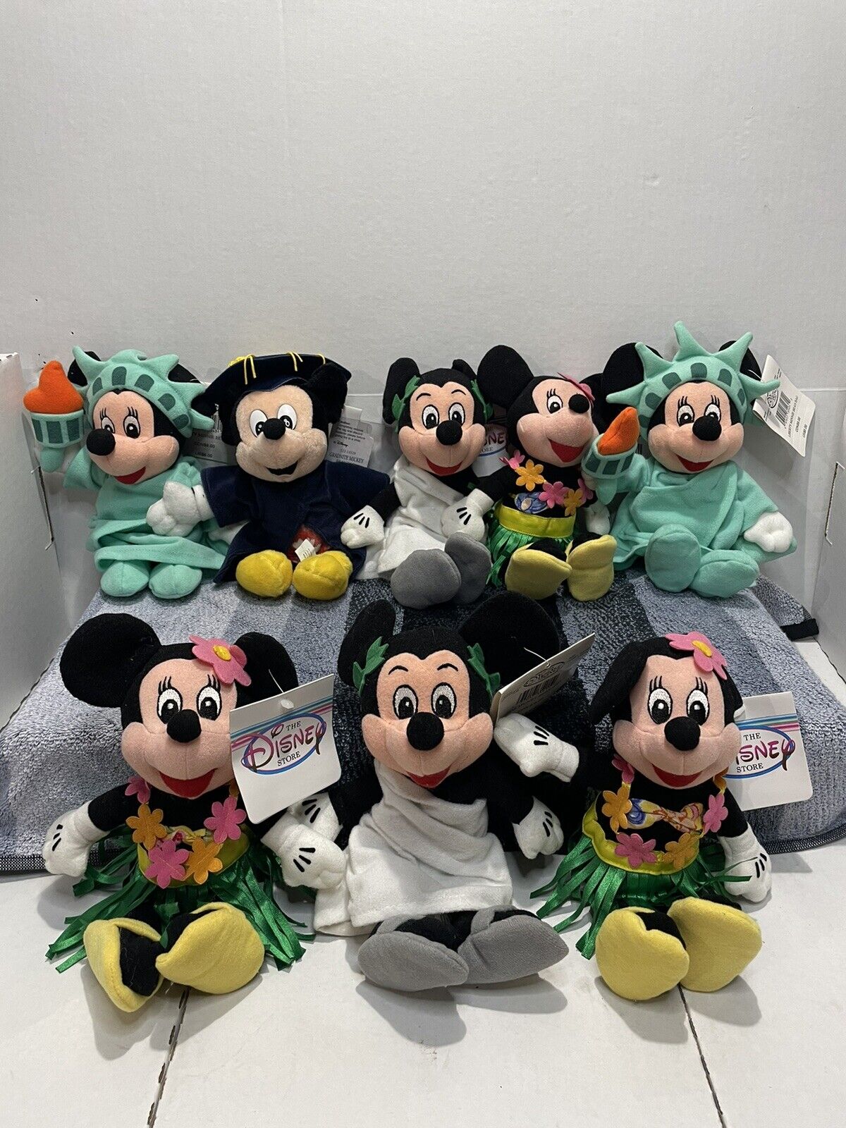 Vintage Disney Store Bean Bag Plush Lot Of 8 Mickey/minnie Mouse NWT 
