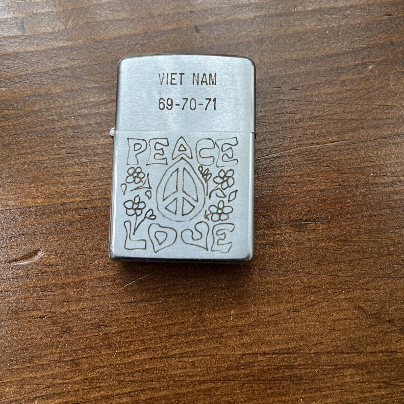 VIET NAM ZIPPO LIGHTER 69-70-71 Engraved Peace And Love  Works