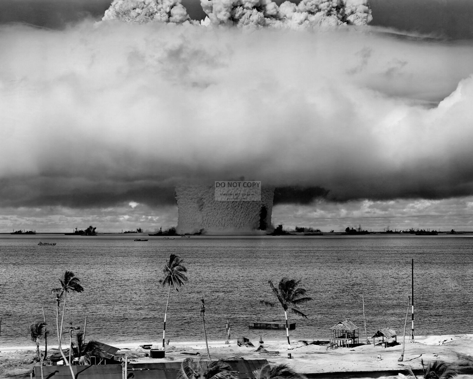 1946 BAKER EXPLOSION NUCLEAR WEAPON TEST AT BIKINI ATOLL - 8X10 PHOTO (BB-654)