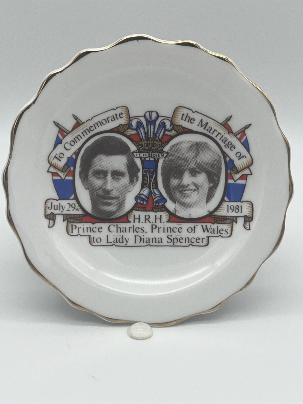 Rare Vintage Argyle Bone China Commemorative Wedding Plate Charles & Diana 1981