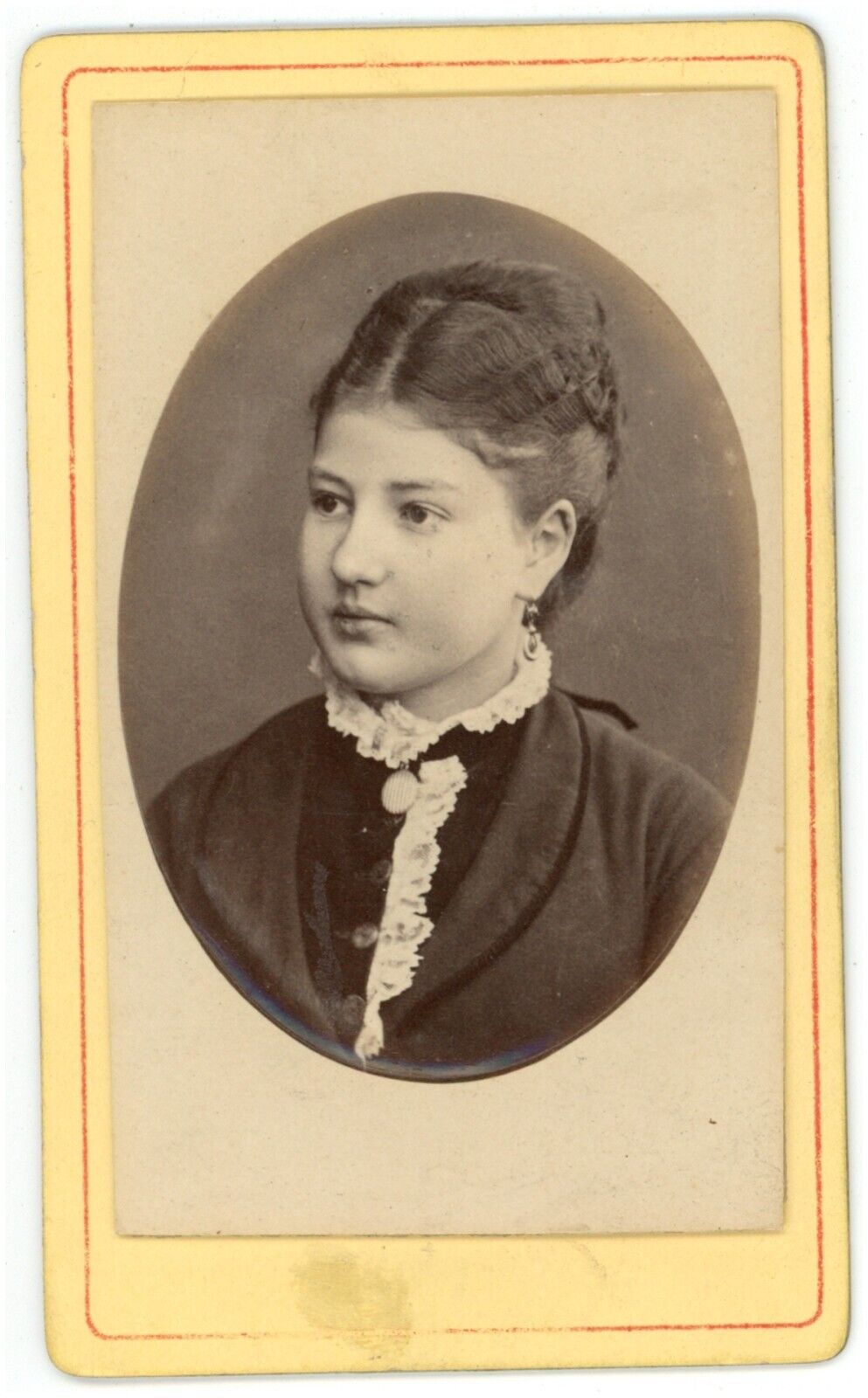 CIRCA 1890\'S Named CDV Beautiful Woman in Lace Dress Duchene Geneva Switzerland