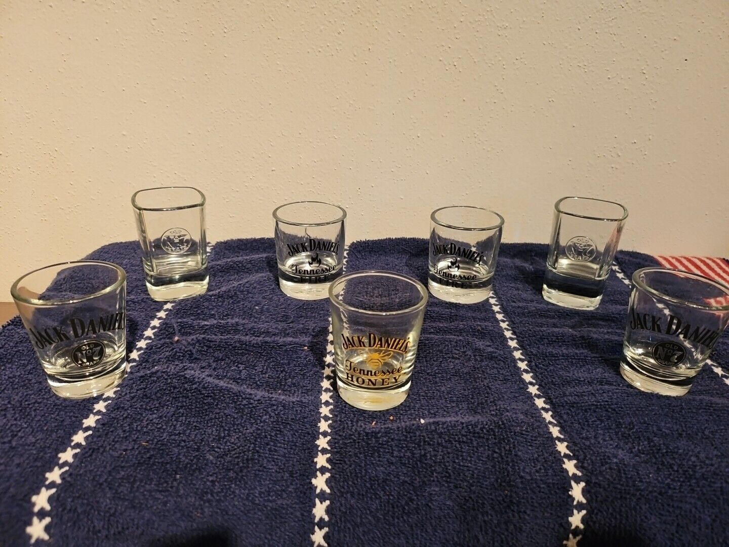 lot of ( 7) jack daniels shot glasses set,Tennessee Fire & Honey Included In Lot