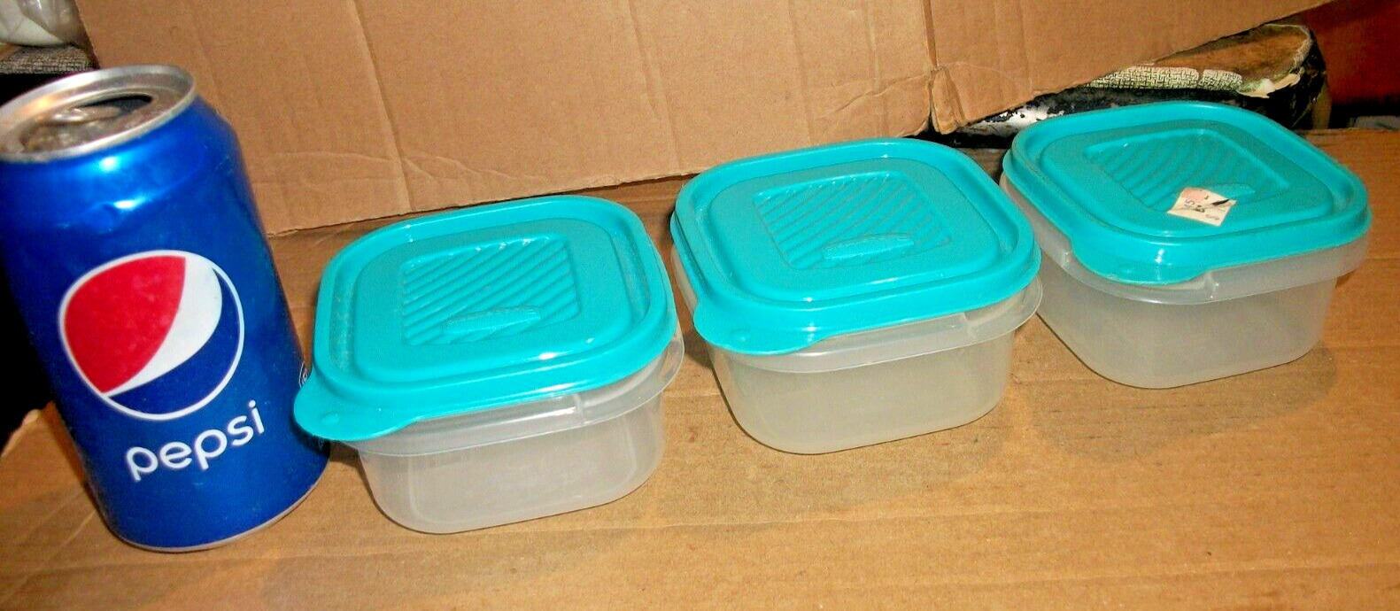 3 Vintage Rubbermaid 9 OZS #14 Servin Saver Square Food Storage Containers Green