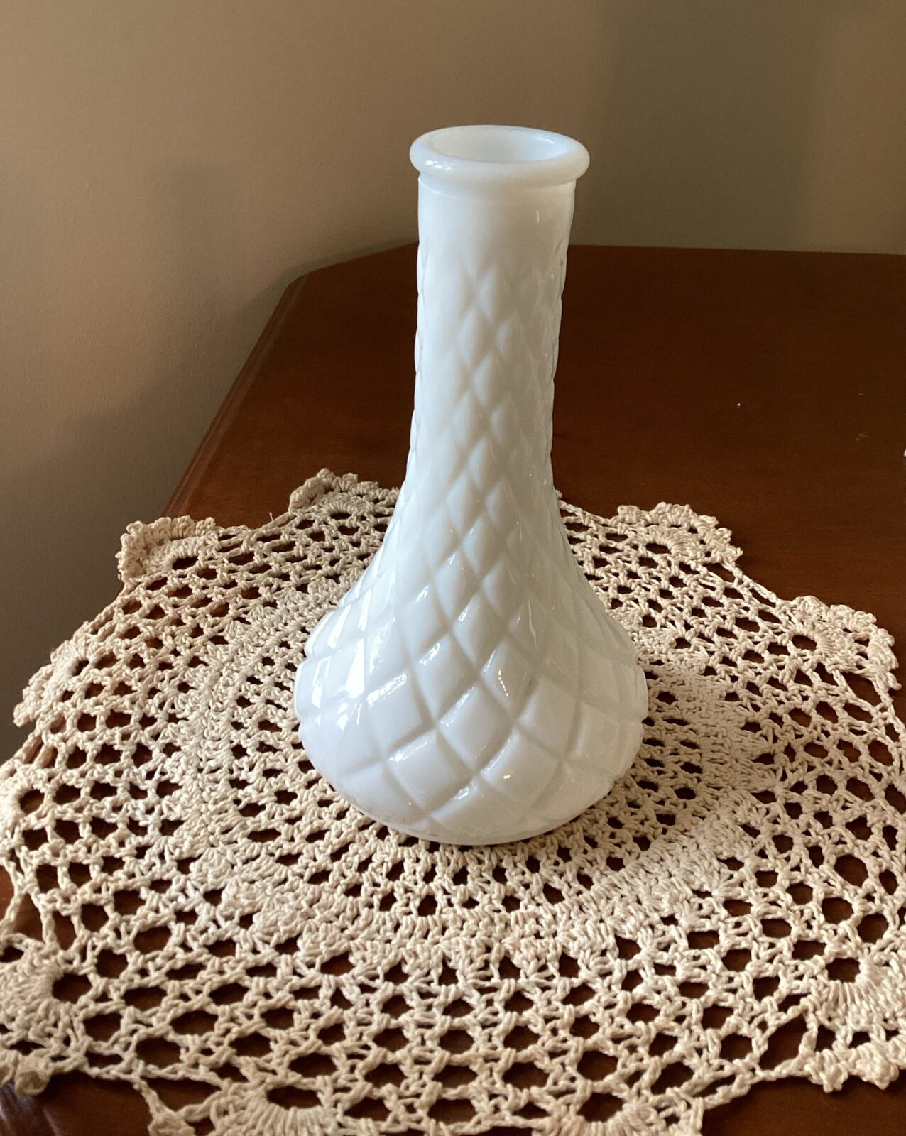 Small Vintage Milk Glass Diamond Pattern Bud Vase 6\