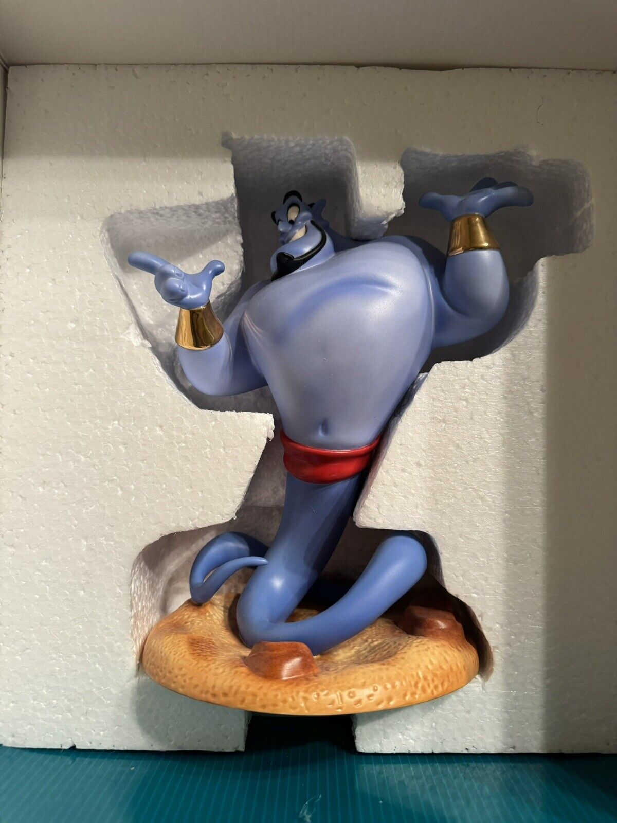 WDCC RARE Genie Aladdin Magic at His Fingertips LIMITED EDITION 403/1500 NEW