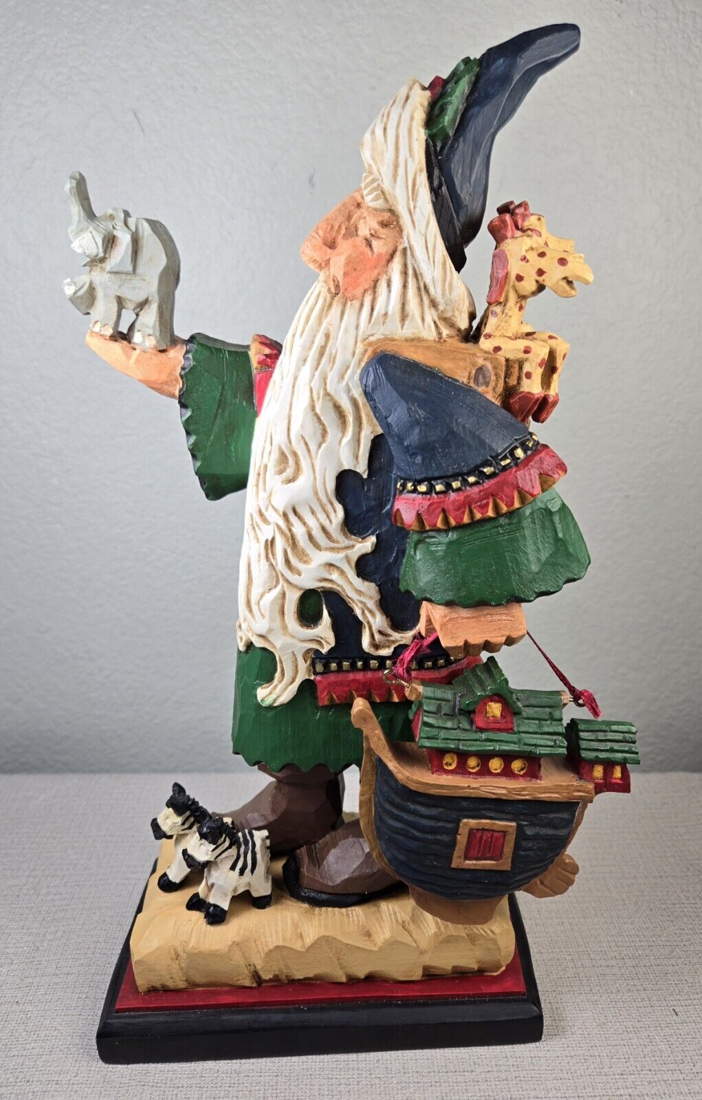 David Frykman Santa holding Noah’s Ark Resin Figurine DF1412 