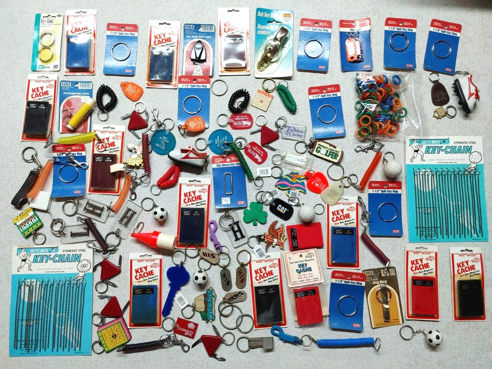 HUGE ESTATE FIND LOT, KEY RINGS, KEY CHAINS, AND ACCESSORIES, VINTAGE AND NEW