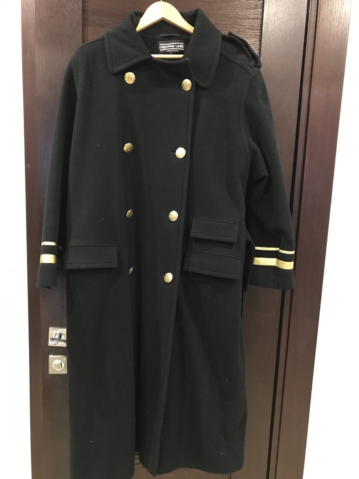 BRITISH  NAVY Officer COAT  Wool AND CASMERE Gold  Buttons  and gold embroidered