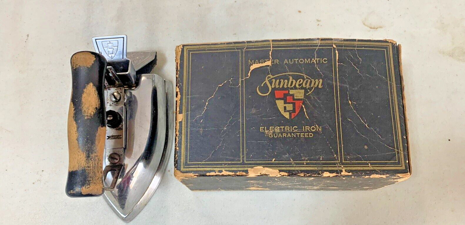 Vintage sunbeam master automatic electric iron No.870 (1950\'s)